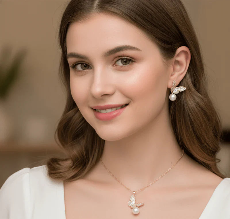 Elegant Butterfly Pearl Jewelry Set â Necklace & Earrings